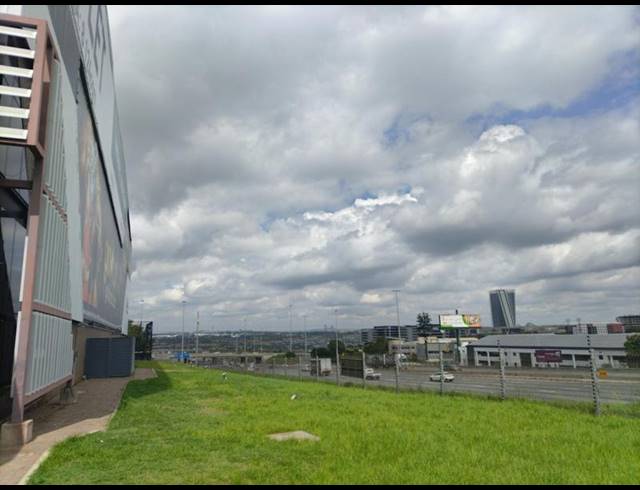 INDUSTRIAL PROPERTY TO RENT IN VORNA VALLEY